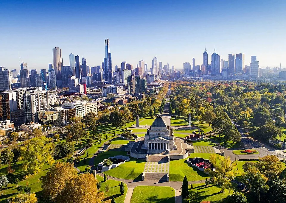 Mantra 100 Exhibition Melbourne — 4D/3N Melbourne, VIC
