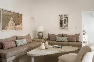 Aqua Luxury Suites — 6D/5N Santorini