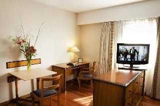 Argenta Tower Hotel & Suites — 5D/4N Buenos Aires