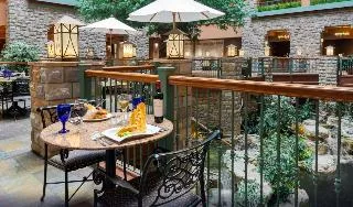 Chateau On The Lake Resort Spa and Convention Center — 4D/3N Branson, MO