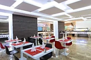 Flamingo Beach Resort - Adults Recommended — 5D/4N Benidorm