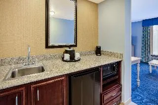 Hampton Inn & Suites Cape Cod-West Yarmouth — 4D/3N Cape Cod, MA