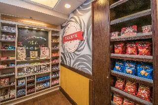 Hampton Inn & Suites Selma-San Antonio-Randolph AFB Texas — 4D/3N San Antonio, TX