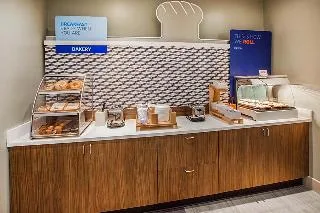 Holiday Inn Express & Suites Charleston-Ashley Phosphate by IHG — 4D/3N Charleston