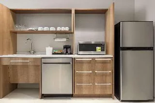 Home2 Suites by Hilton Colorado Springs South — 4D/3N Colorado Springs