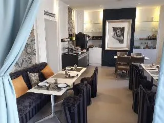 Hotel Renoir — 4D/3N Cannes