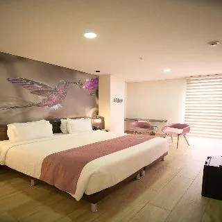 Hotel Vivre — 5D/4N Medellín