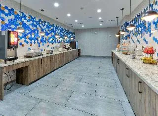 La Quinta Inn & Suites by Wyndham Flagstaff — 4D/3N Grand Canyon National Park