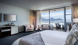 Lagoon Beach Hotel & Spa — 5D/4N Cape Town