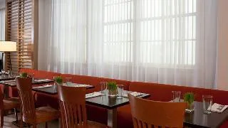 Marseilles Beachfront Hotel — 4D/3N Miami, FL