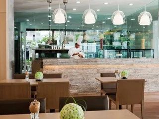 Oakwood Hotel & Residence Kuala Lumpur — 6D/5N Kuala Lumpur