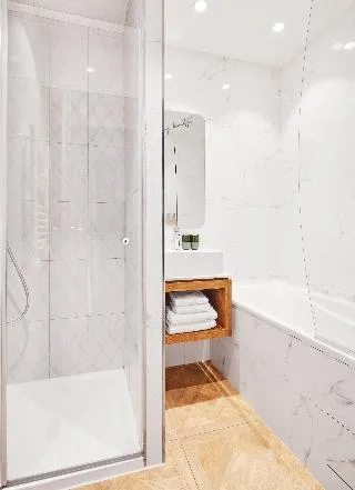 Petit Lafayette — 5D/4N Paris