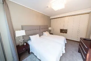 The Residences at Crystal Towers — 5D/4N Cape Town