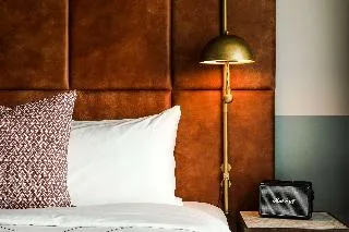 Thompson Chicago, by Hyatt — 4D/3N Chicago, IL