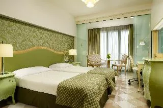 UNAHOTELS Expo Fiera Milano — 4D/3N Milan