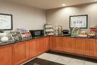 Wingate by Wyndham - Edmonton West — 4D/3N Edmonton